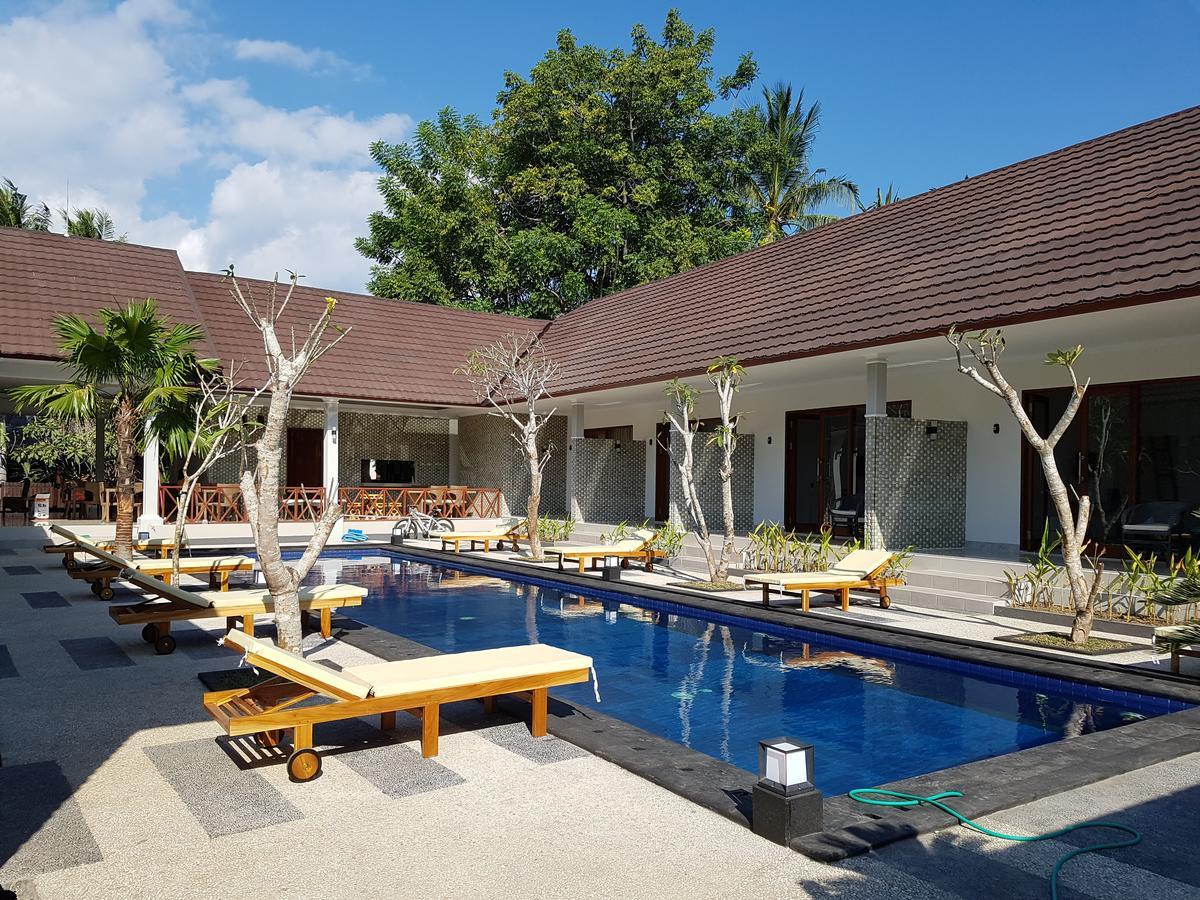 Villa Pine Tree Gili Trawangan Bagian luar foto